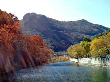 新澳门期期准精准，纵横颠峰